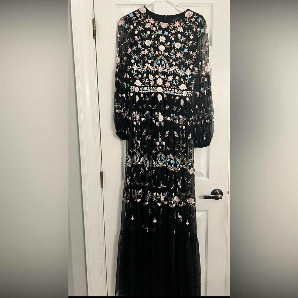 Mac Duggal Black Floral Gown Size 8